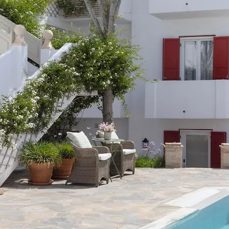 מלון Despotiko 4*