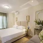 Despotiko Hotel